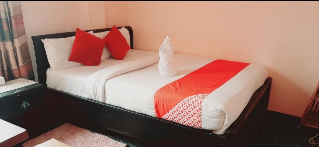 Hotel Lake N Yeti Pokhara Rom bilde